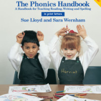 The Phonics Handbook (In Print Letters)